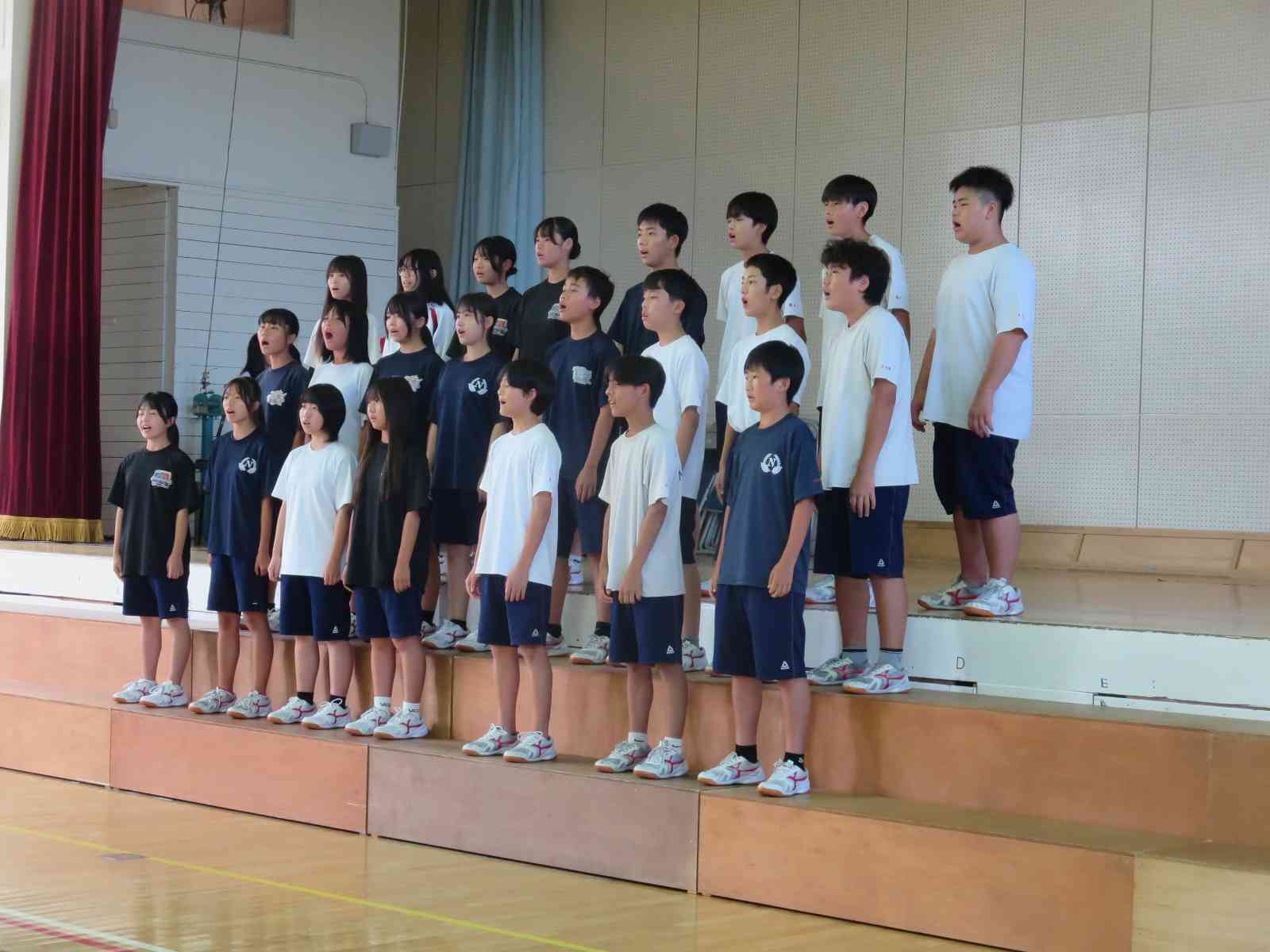 ２年１組合唱
